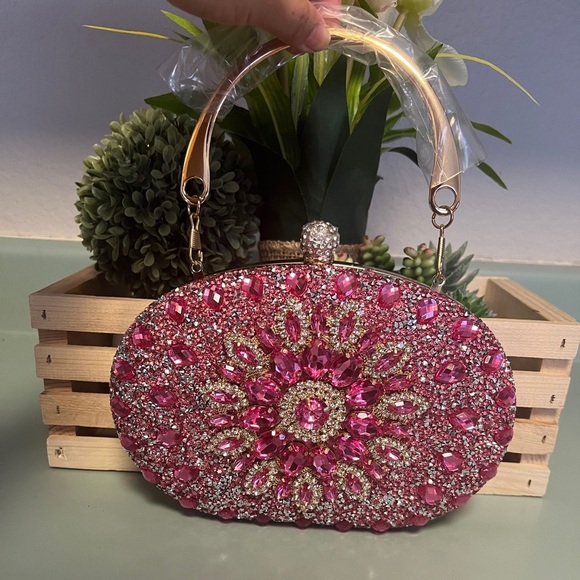 Ramla Pink/Gold Crystal Clutch with removable strap and handle - Picture 10 of 10